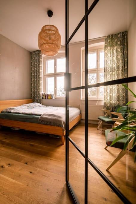 Apartament Przy Parku Z Bezplatnym Parkingiem Torun Bagian luar foto